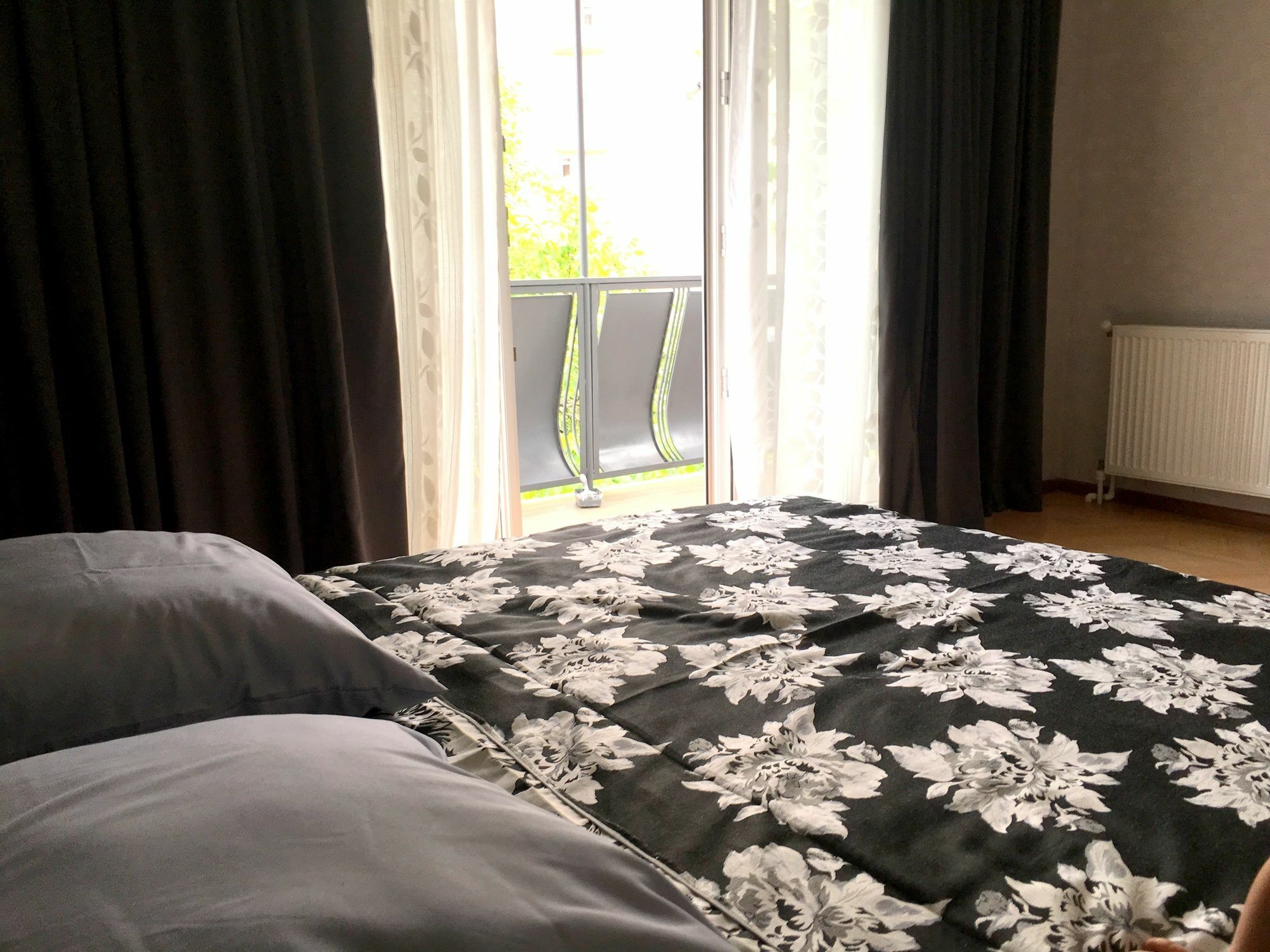 Gnt+ Hotel Tbilisi Eksteriør billede